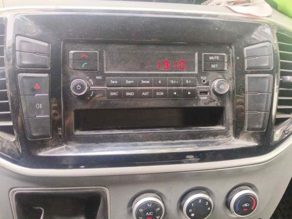 [苏州·苏U] 二手上汽大通MAXUS新途V802019款 2.5T经典款6挡手动傲运通短轴中顶5/6座