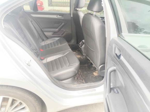 [广州·粤S] 二手大众凌渡2015款 330TSI DSG豪华版