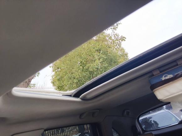 [上海·沪A] 二手江铃驭胜S3502014款 2.4T 自动两驱柴油豪华天窗版7座