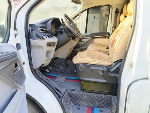 [上海·鲁R] 二手上汽大通MAXUS新途V702023款 2.0T 精英版 手动短轴低顶 5/6座（125Ps）