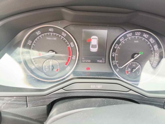 [成都·川A] 二手斯柯达速派2016款 TSI330 DSG智行版