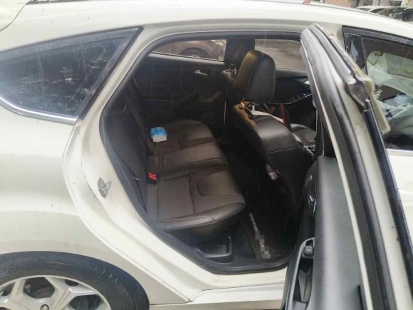 [宁波·浙B] 二手福特福克斯2012款 两厢 2.0L 自动豪华运动型