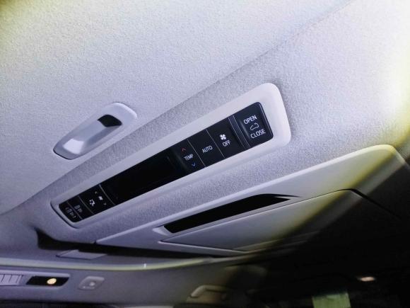 [广州·粤A] 二手丰田威尔法2020款 双擎 2.5L HV豪华版