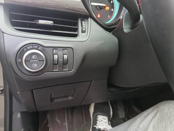 [成都·川A] 二手别克昂科威Plus2016款 20T 两驱精英型