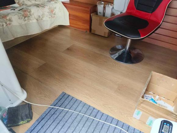 [西安·陕U] 二手福特全顺2023款 2.0T汽油手动多功能商用车中轴中顶5/6座