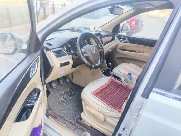 [青岛·鲁P] 二手宝骏宝骏7302016款 1.5L 手动舒适型 7座 国V