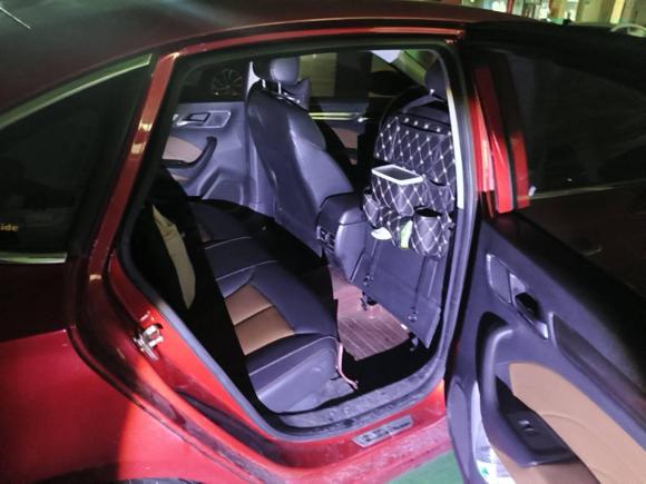 [宁波·浙B] 二手荣威荣威i62017款 20T 自动互联网智享版