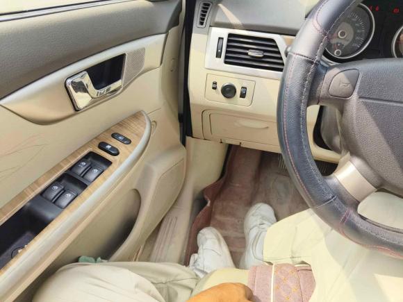 [苏州·豫N] 二手别克凯越2015款 1.5L 手动经典型