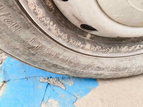 [宁波·浙B] 二手大通新途V802021款 2.0T 手动经典傲运通短轴中顶5/6座