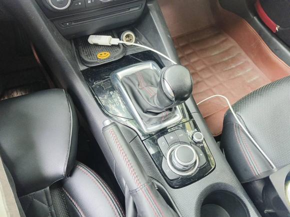 [上海·沪B] 二手马自达马自达3 昂克赛拉2014款 两厢 2.0L 自动旗舰型