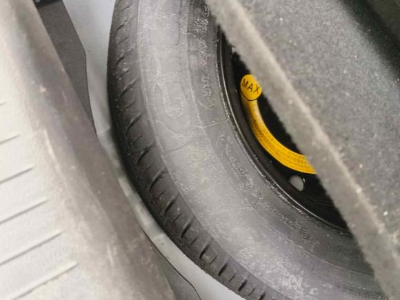 [上海·沪C] 二手长安逸动2016款 1.6L 手动风尚型