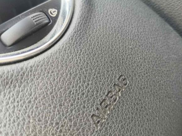 [武汉·鄂A] 二手标致标致30082013款 2.0L 自动潮流版