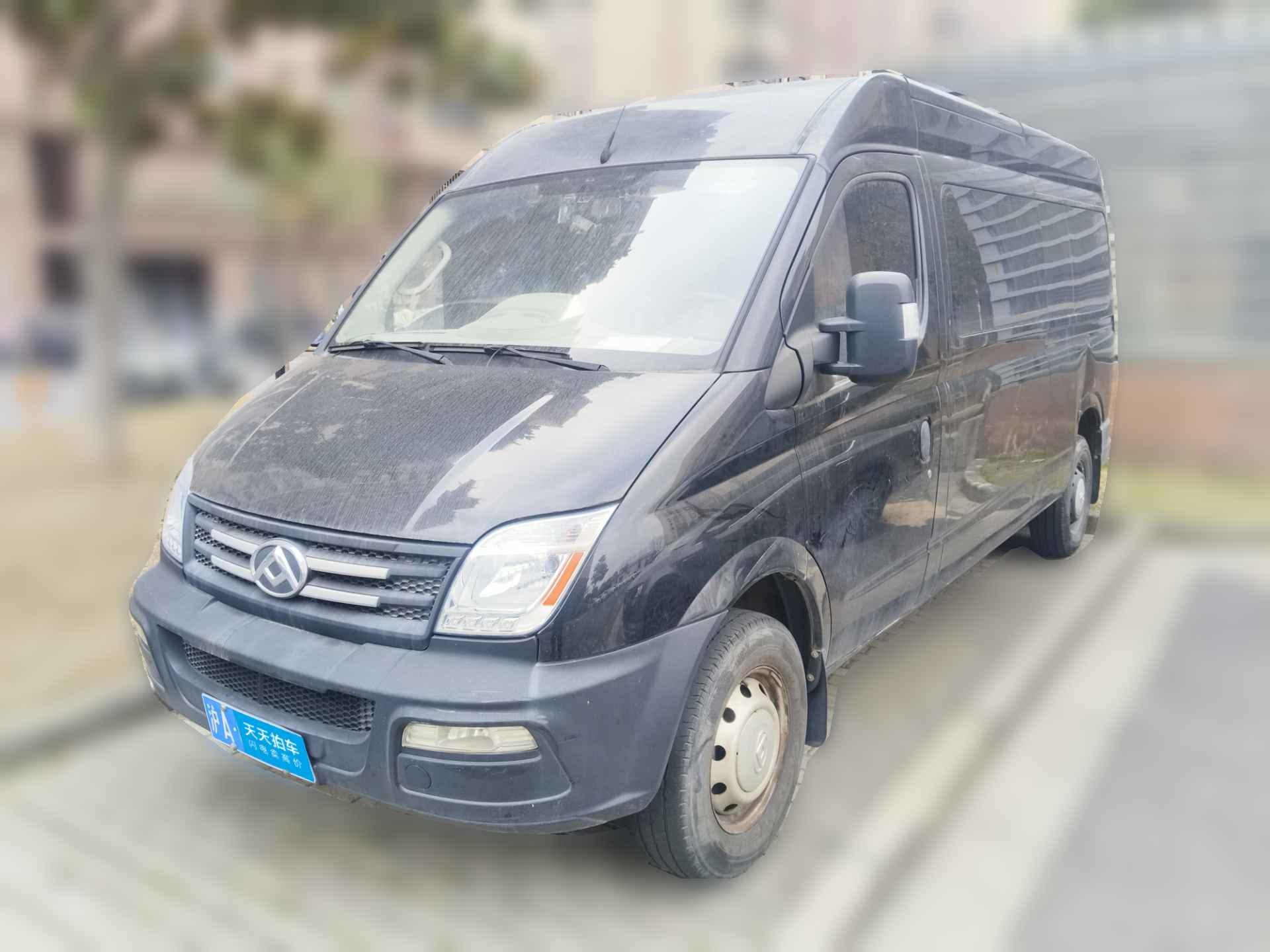 [上海·沪A] 大通新途V802019款 2.5T经典款AMT傲运通长轴中顶7座