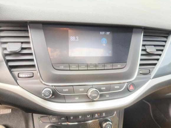 [广州·粤A] 二手别克威朗2018款 两厢 15S 自动进取型