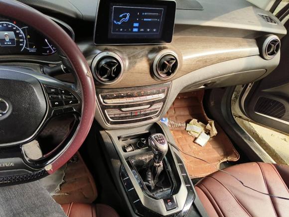 [无锡·苏B] 二手北京汽车绅宝D502019款 1.5L 手动尊贵版 国VI