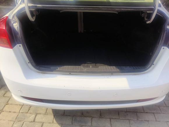 [苏州·苏N] 二手别克凯越2015款 1.5L 自动经典型