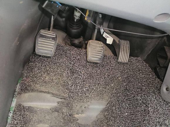 [宁波·浙B] 二手福田图雅诺2022款 2.0T手动都市版多功能短轴中顶后单胎5/6/9座4F20TC3