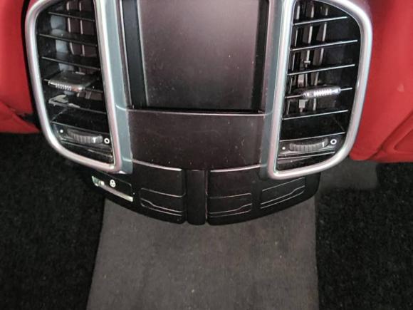 [上海·沪A] 二手保时捷Cayenne2011款 Cayenne 3.0T