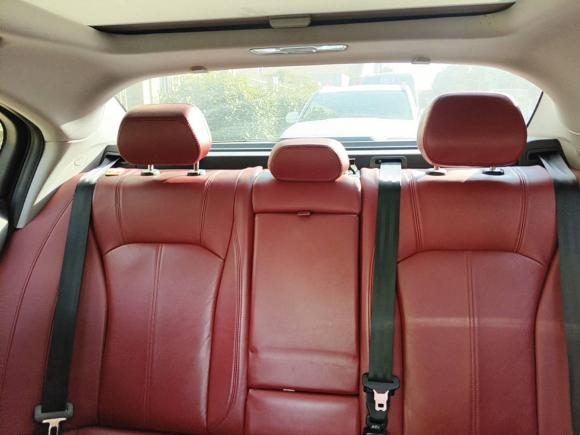 [上海·沪A] 二手阿尔法·罗密欧Giulia朱丽叶2017款 2.0T 200HP 豪华版