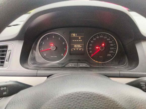 [无锡·苏B] 二手大众朗逸2013款 改款经典 1.6L 手动舒适版