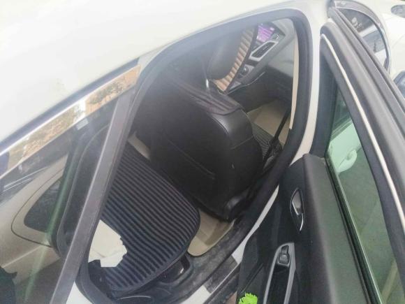 [合肥·皖A] 二手福特福克斯2012款 三厢 1.6L 自动风尚型