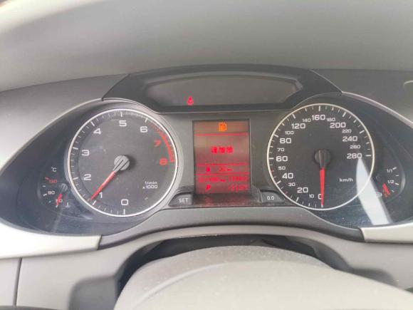 [上海·浙C] 二手奥迪奥迪A4L2011款 2.0 TFSI 舒适型