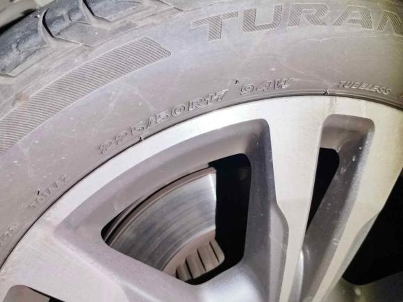 [成都·川A] 二手奔驰奔驰C级2017款 C 200 L 运动版