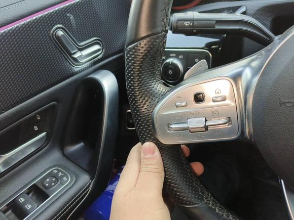 [杭州·浙A] 二手奔驰奔驰A级2020款 改款 A 200 L 运动轿车时尚型