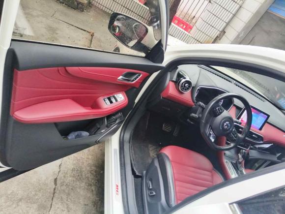 [上海·沪C] 二手名爵名爵HS2018款 30T 自动两驱Trophy荷尔蒙燃情版 国V