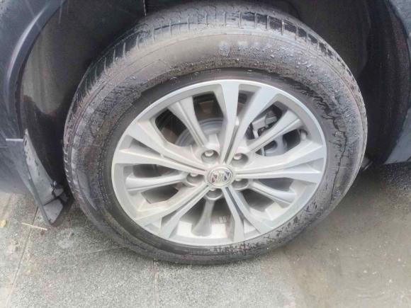 [南昌·赣A] 二手别克昂科威Plus2022款 昂科威Plus 652T 五座四驱豪华型