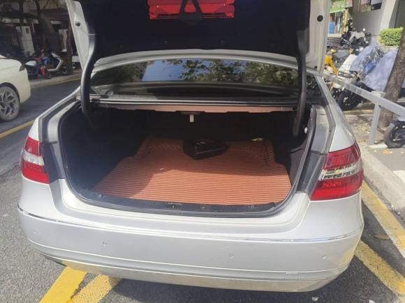 [深圳·粤N] 二手奔驰奔驰E级2011款 E 200 L CGI优雅型