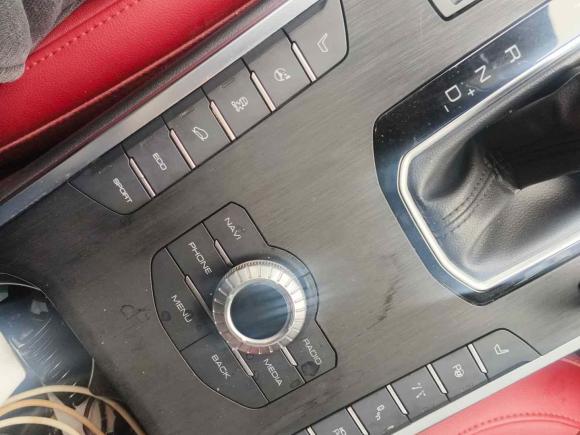 [杭州·浙A] 二手魏牌魏牌 VV52017款 2.0T 旗舰型