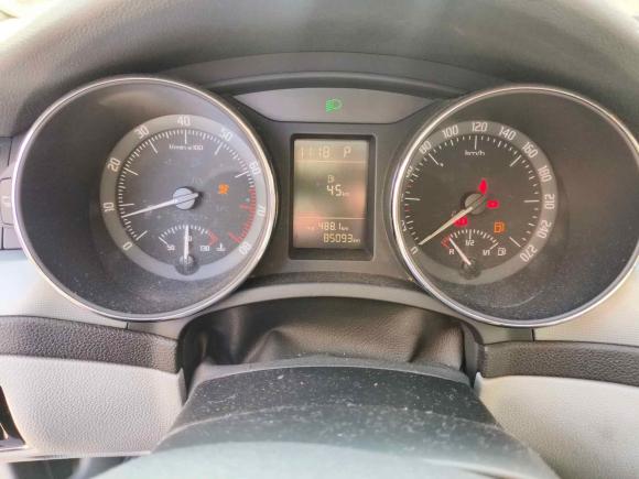 [上海·沪C] 二手斯柯达昊锐2009款 1.8TSI 自动优雅版