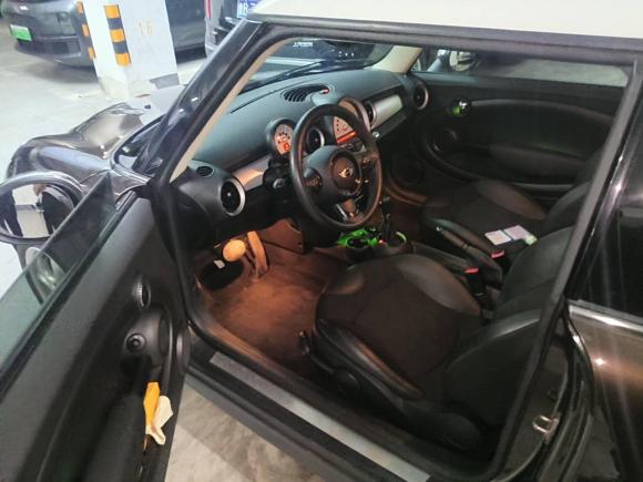 [青岛·鲁B] 二手MINIMINI2011款 1.6L COOPER Fun