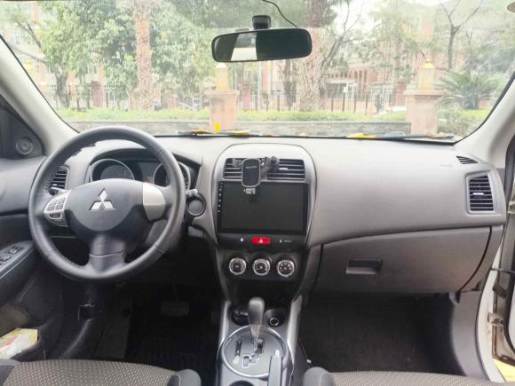 [广州·粤G] 二手三菱劲炫ASX2013款 2.0L CVT两驱精英版