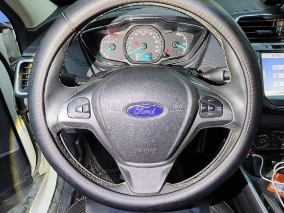 [南京·苏A] 二手福特福睿斯2015款 1.5L 自动时尚型