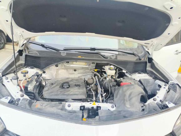 [武汉·鄂A] 二手别克昂科拉GX2022款 332T CVT两驱豪华型