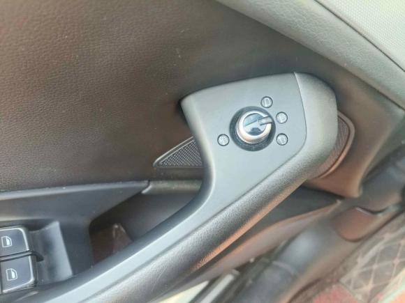 [青岛·苏E] 二手奥迪奥迪A6L2016款 TFSI 技术型