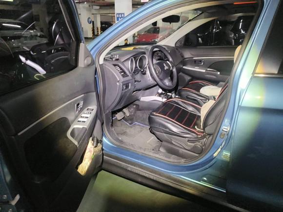 [广州·粤A] 二手三菱劲炫ASX2013款 2.0L CVT四驱尊贵版