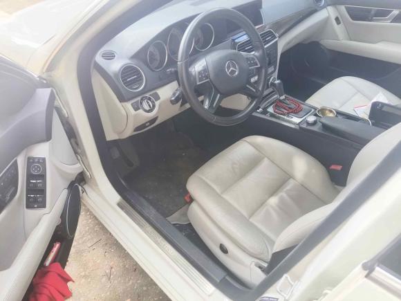 [南昌·赣A] 二手奔驰奔驰C级2011款 C 200 CGI 时尚型