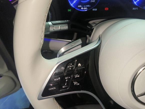 [武汉·鄂A] 二手奔驰奔驰EQS SUV2023款 450 4MATIC 先锋版
