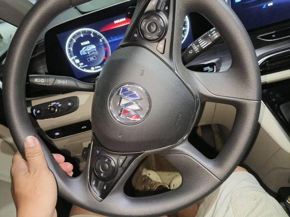 [上海·京K] 二手别克别克GL82021款 ES陆尊 653T 舒适型