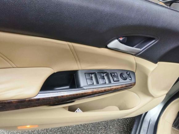 [广州·粤A] 二手本田雅阁2008款 2.4L EX