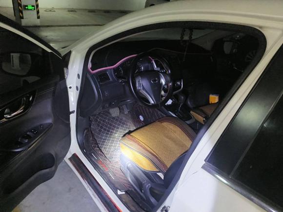 [青岛·鲁B] 二手日产骐达TIIDA2016款 1.6L CVT酷动版