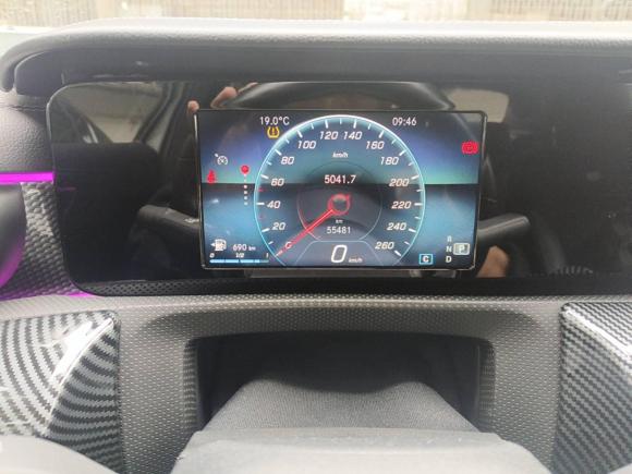 [深圳·粤L] 二手奔驰奔驰A级2020款 A 180 L 运动轿车