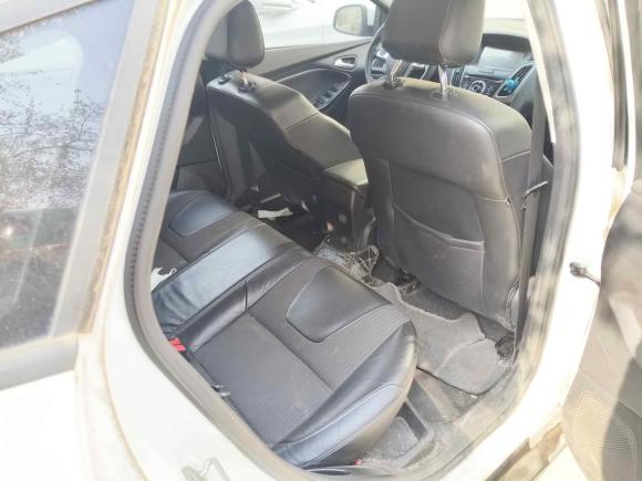 [西安·陕A] 二手福特福克斯2012款 两厢 1.6L 手动风尚型