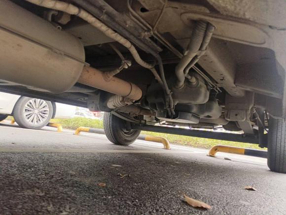 [嘉兴·浙F] 二手上汽大通MAXUS新途V802021款 2.0T 手动经典城配王短轴中顶3座