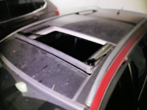 [苏州·苏E] 二手奔驰奔驰C级2011款 C 200 时尚旅行版