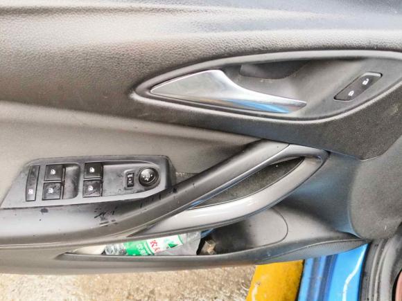 [武汉·鄂S] 二手别克威朗2016款 两厢 15S 自动进取型