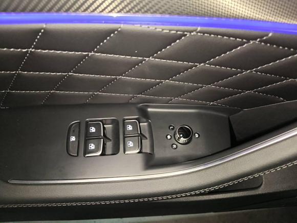 [常州·苏D] 二手红旗红旗HS52019款 2.0T 智联旗享四驱版